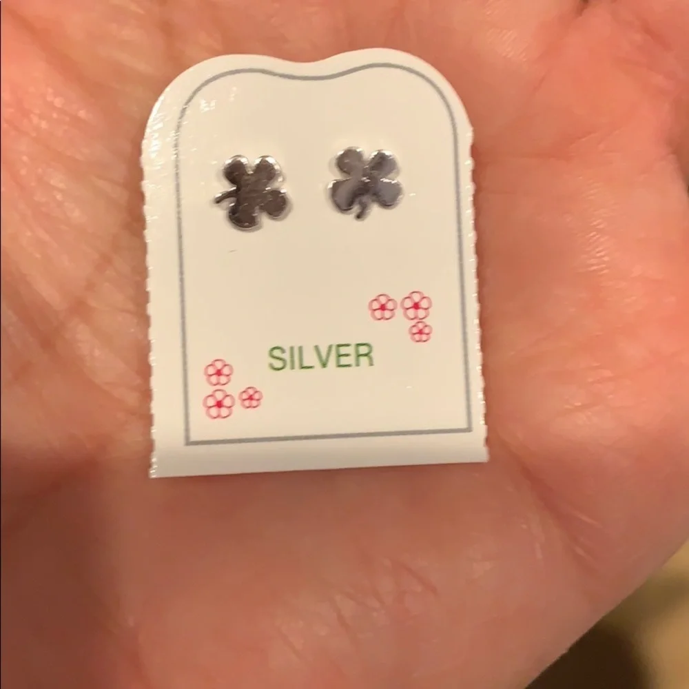 Sterling Silver or Gold plated Clover screw back Earrings